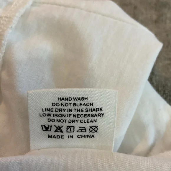 Princess Polly size 6 cropped ruched white top. {199} - Picture 5 of 8